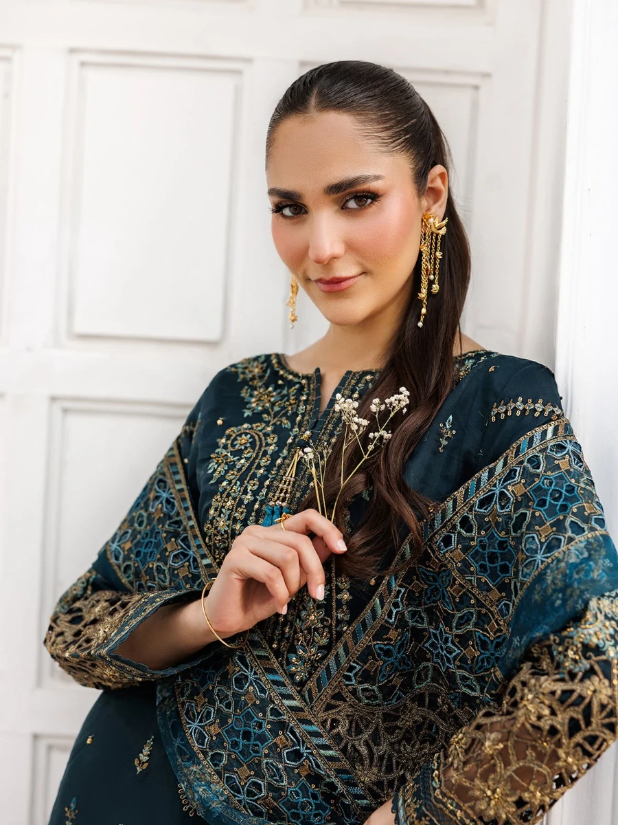 EMBROIDERED LUXURIOUS ORGANZA PARTY WEAR SUIT 3 PC