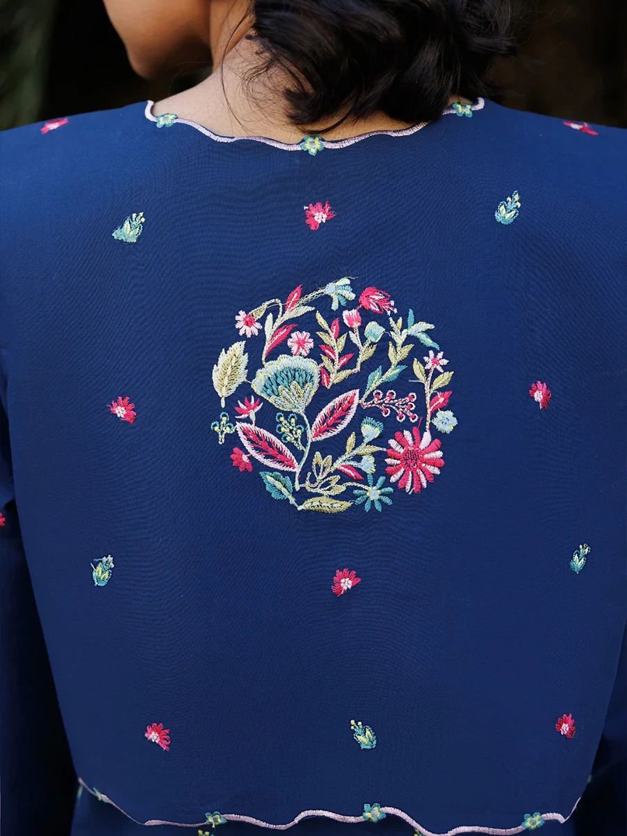 EMBROIDERED SUIT PAIRED WITH STATEMENT KOTI 3 PC