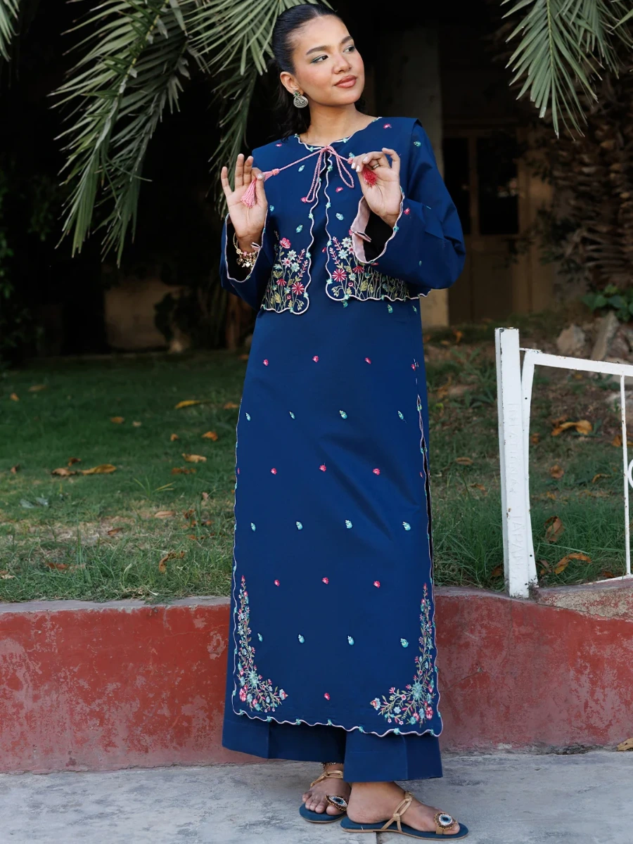 EMBROIDERED SUIT PAIRED WITH STATEMENT KOTI 3 PC