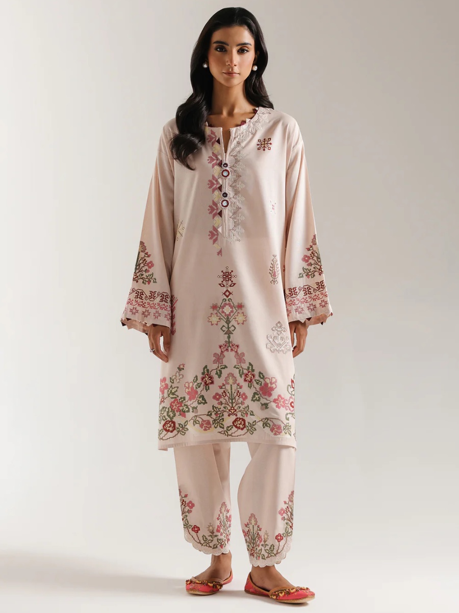 EMBROIDERED SUIT