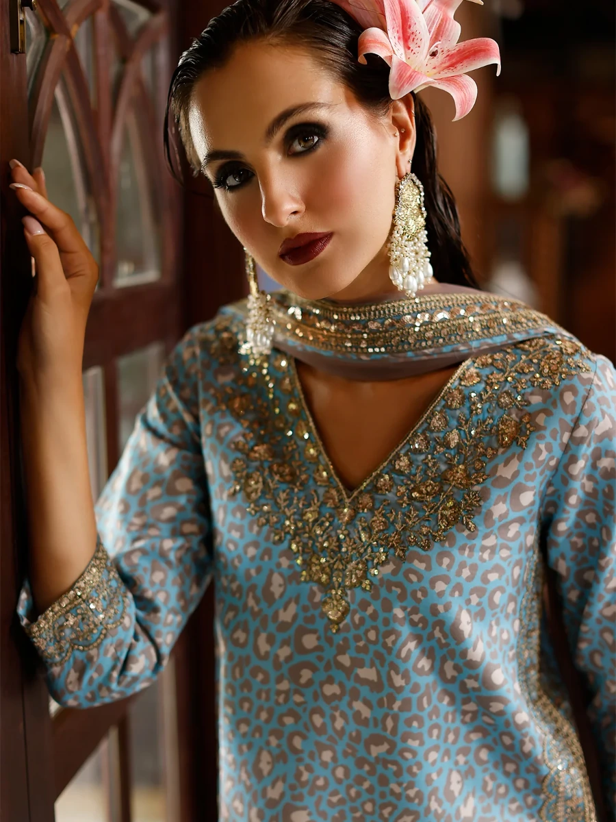 EMBROIDERED SUIT 3 PC
