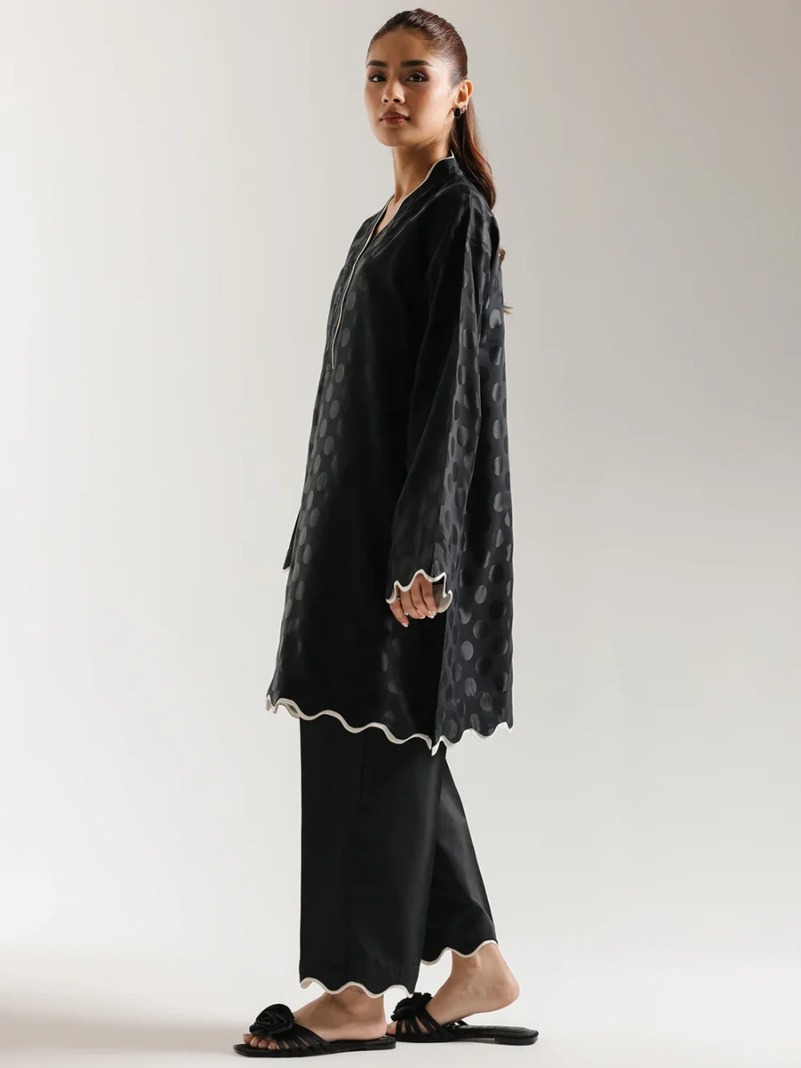 EMBROIDERED SUIT 2 PC