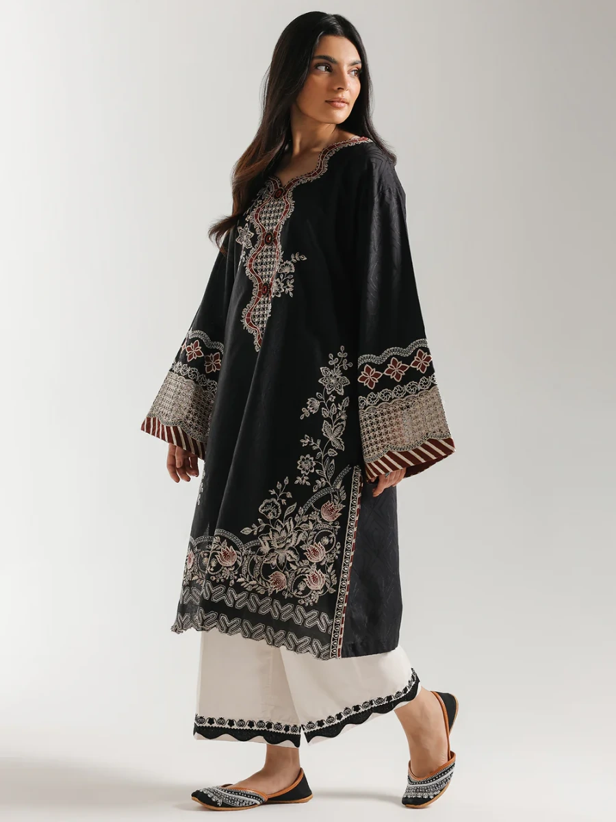 EMBROIDERED SUIT 2 PC