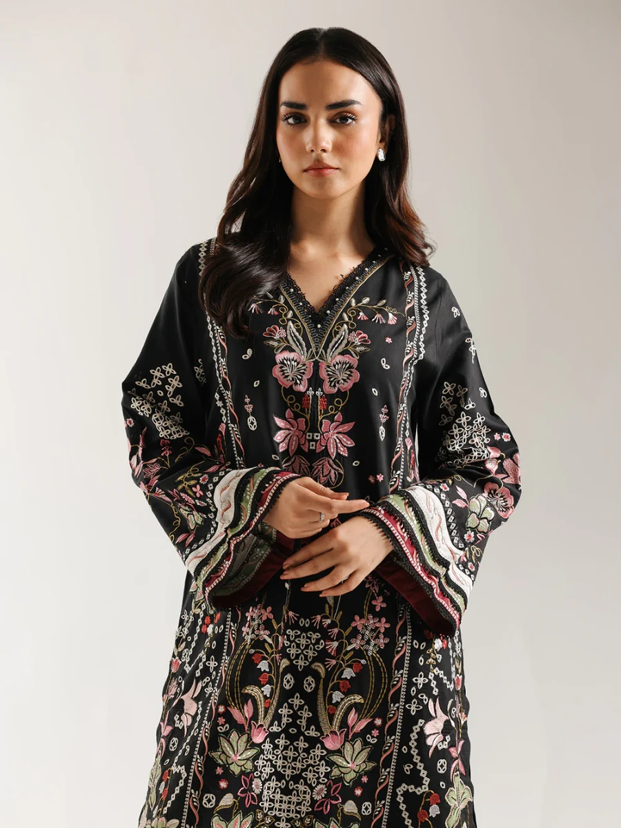 EMBROIDERED SUIT 2 PC