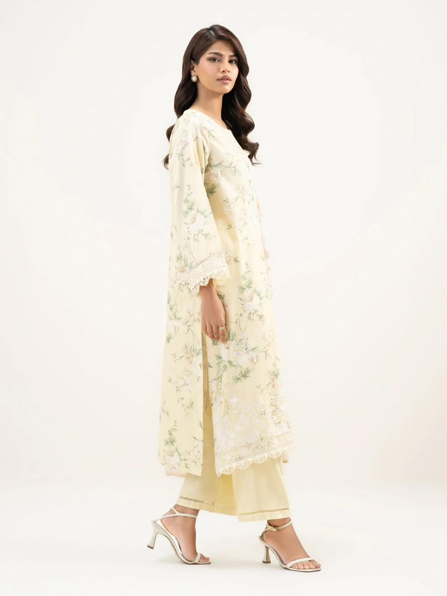 EMBROIDERED LAWN SUIT 3 PC