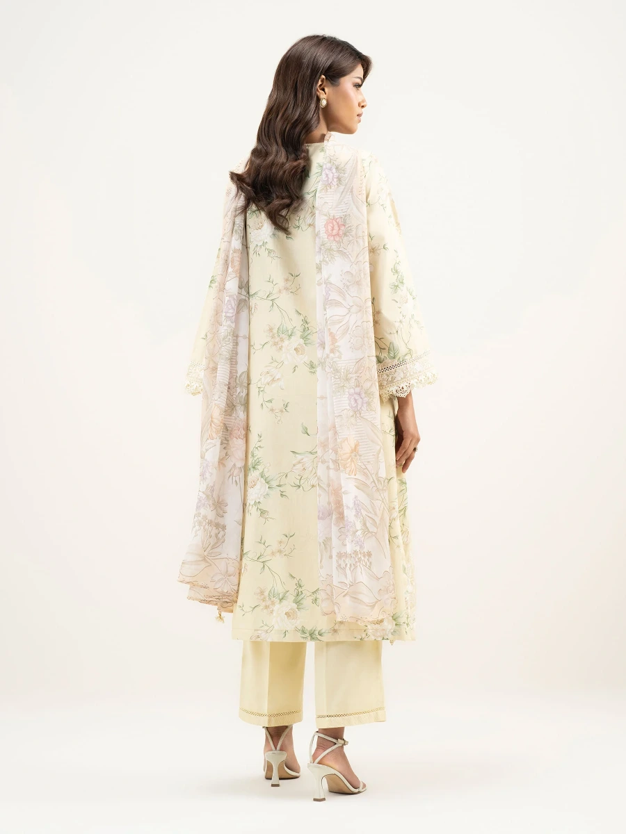 EMBROIDERED LAWN SUIT 3 PC